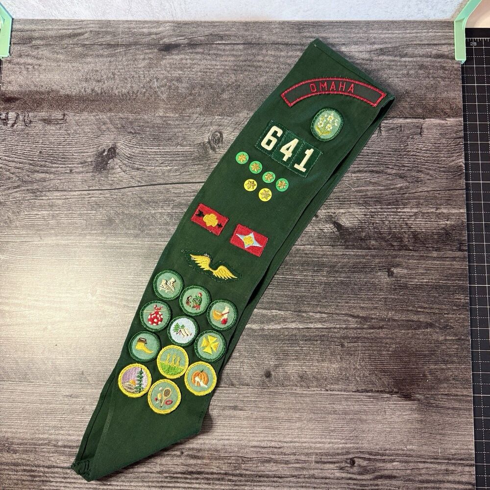 1960's Vintage Junior Girl Scout Sash with Merit Badges And Pin